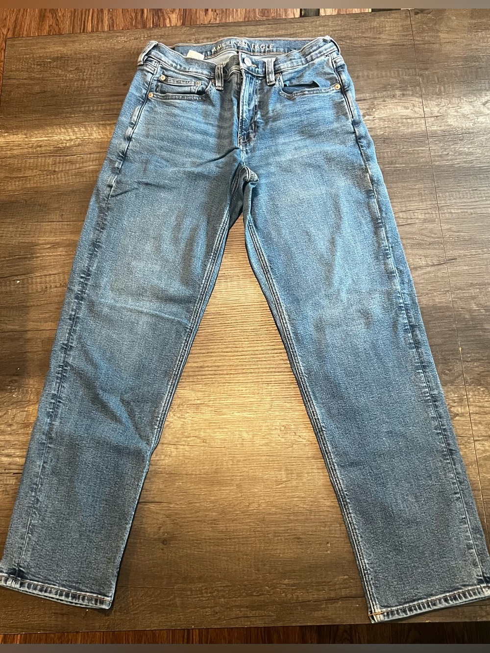 American Eagle Mom Jeans – Size 6 Short (24x30) | High Rise Stretch Denim